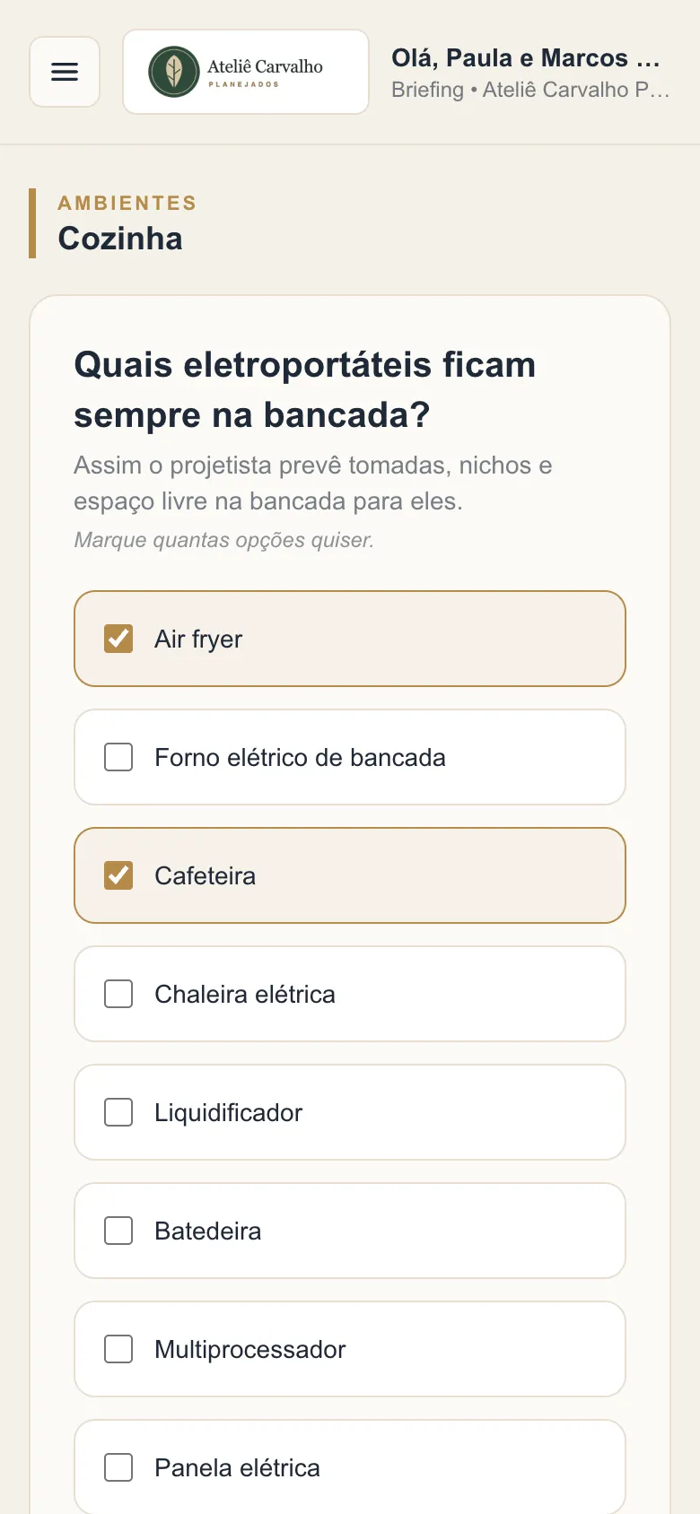 Pergunta de múltipla escolha no celular do cliente.